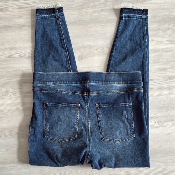 Spanx Distressed Ankle Skinny Jeans, Medium Wash - Picture 6 of 12